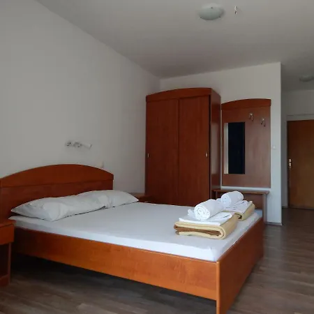 Boarding House Vide