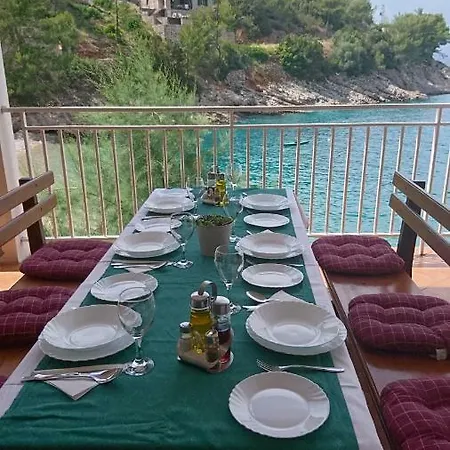 Boarding House Vide 招待所 3*